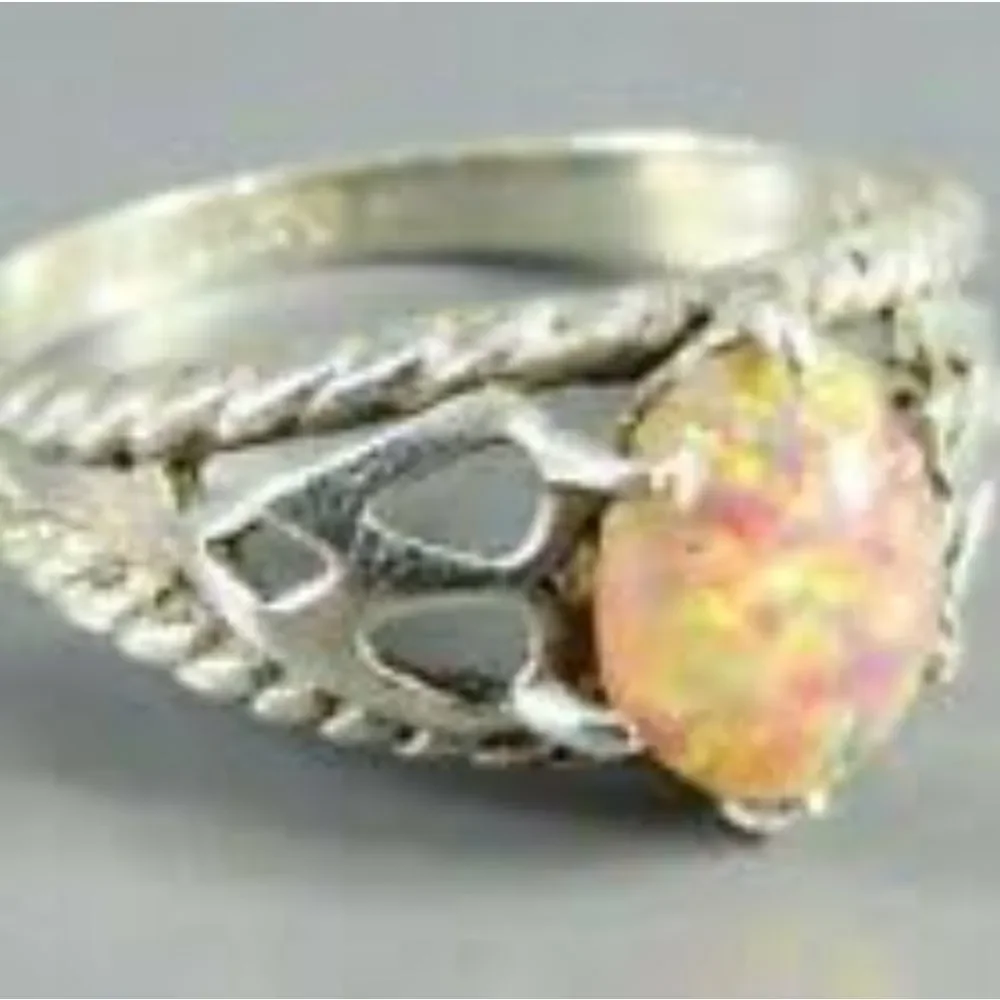 18K HGE Fire Opal Ring